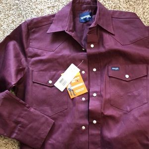 Wrangler Burgundy Twill Long Sleeve Workshirt with pearl buttons! Ya-hooo!